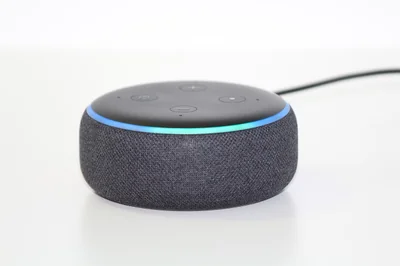 Comment connecter Alexa facilement : guide complet 2026