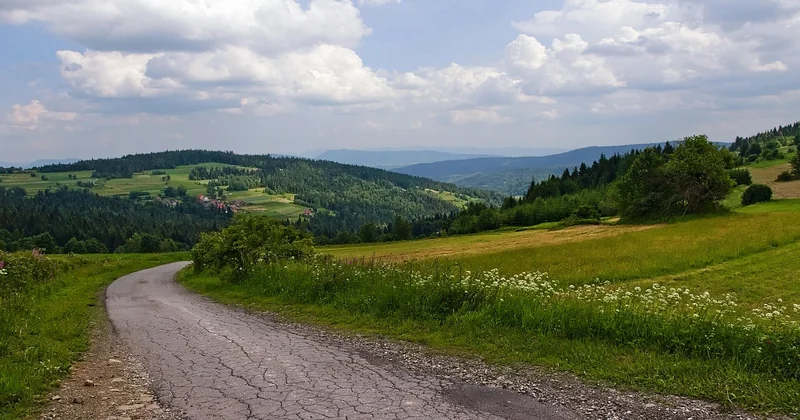 Quelle application gratuite pour reconnaître les montagnes ?