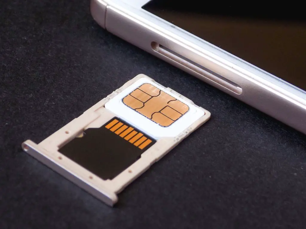 как вставить сим-карту в телефон android