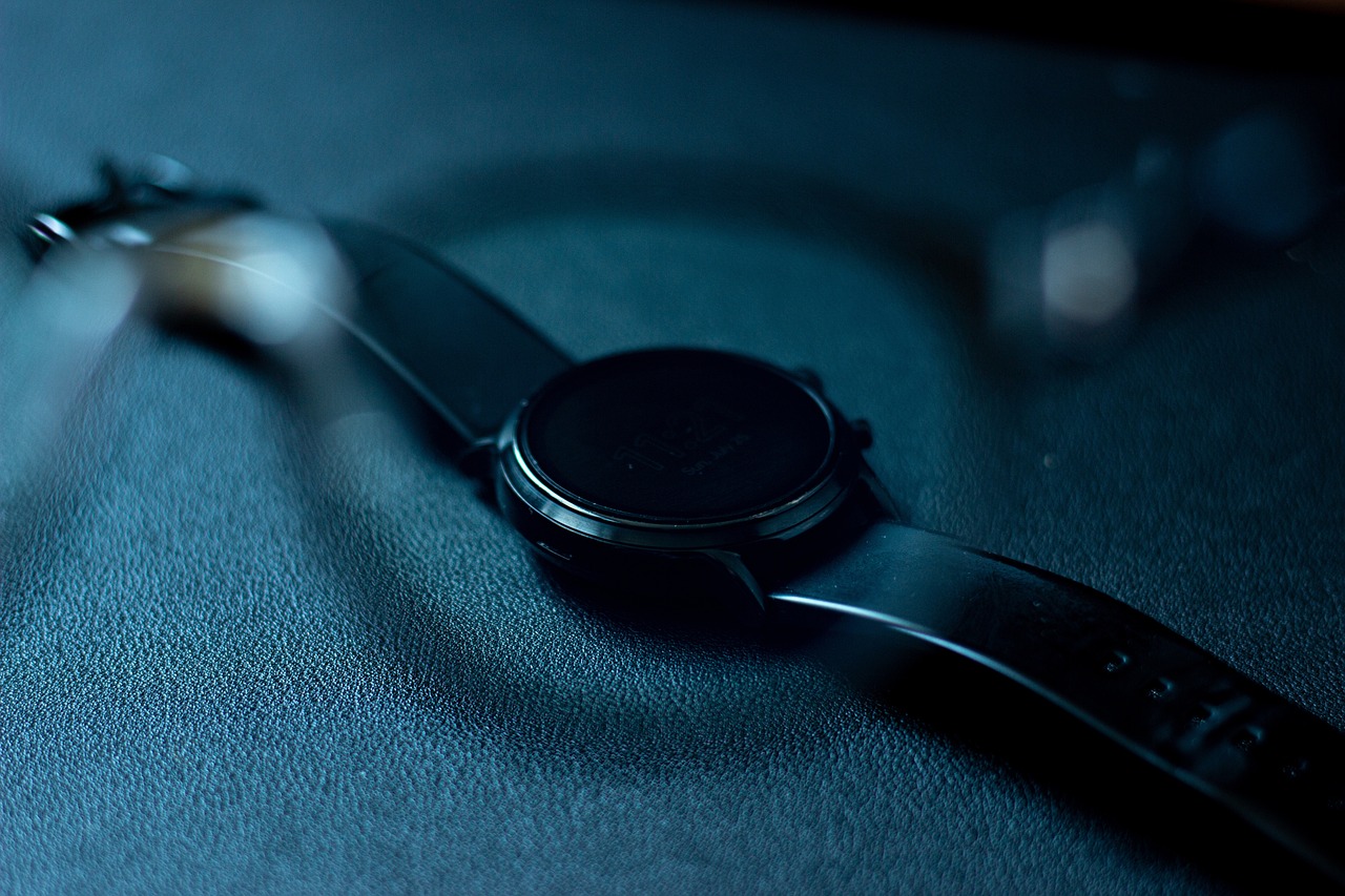 découvrez l'univers des smartwatches : des montres intelligentes dotées de fonctionnalités avancées pour suivre votre activité, recevoir des notifications et simplifier votre quotidien. comparez les modèles et trouvez la montre connectée idéale pour votre style de vie !
